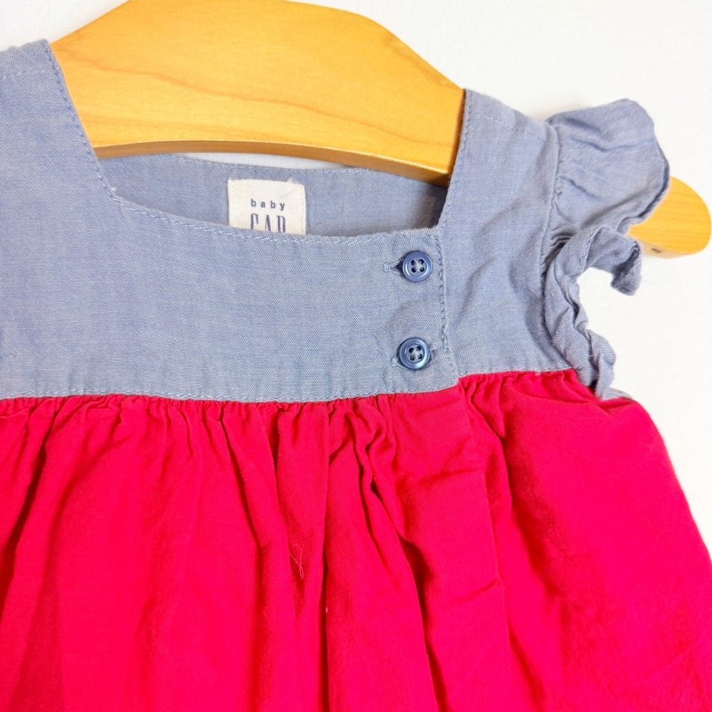 Baby Gap Girls Red Blue Chambray Eyelet Ruffle Dress 3-6 Months - Picture 3 of 8